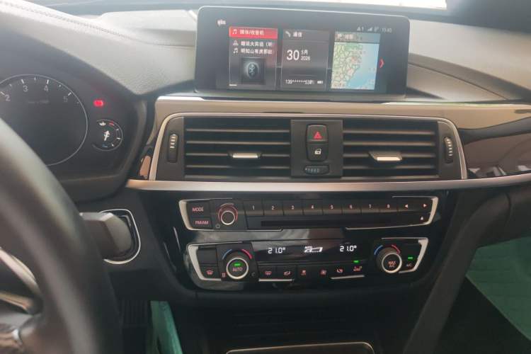Used BMW 3 Series 2019 320Li M Sport Package Audio And AC Panel