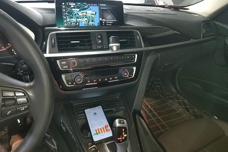 Used BMW 3 Series 2019 320Li Fashion Model Audio And AC Panel