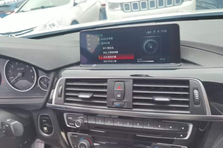 Used BMW 3 Series 2019 320Li Fashion Model Audio And AC Panel