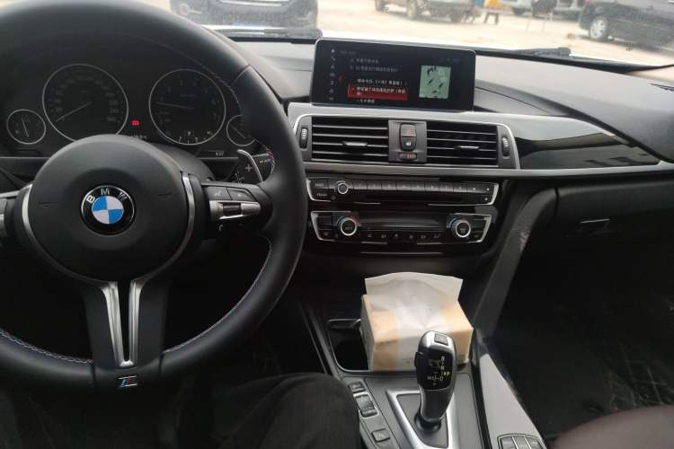 Used BMW 3 Series 2019 320Li Fashion Model Audio And AC Panel