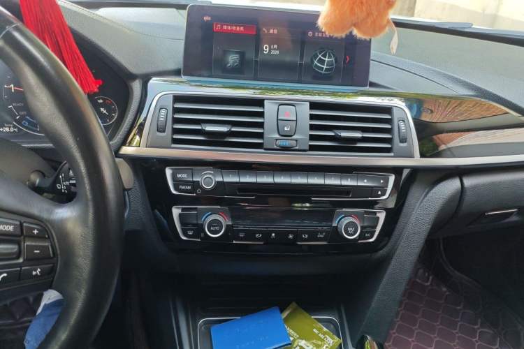Used BMW 3 Series 2019 320Li Fashion Model Audio And AC Panel