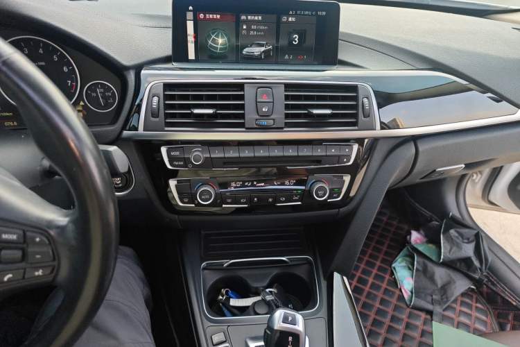 Used BMW 3 Series 2019 320Li Fashion Model Audio And AC Panel