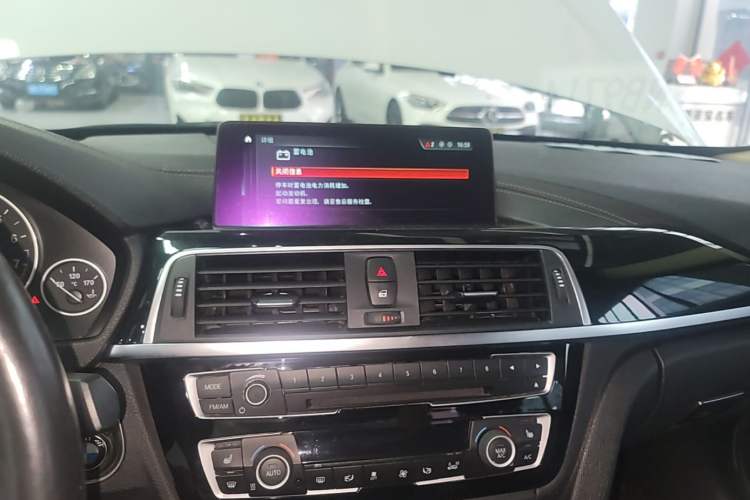 Used BMW 3 Series 2019 320Li Fashion Model Audio And AC Panel