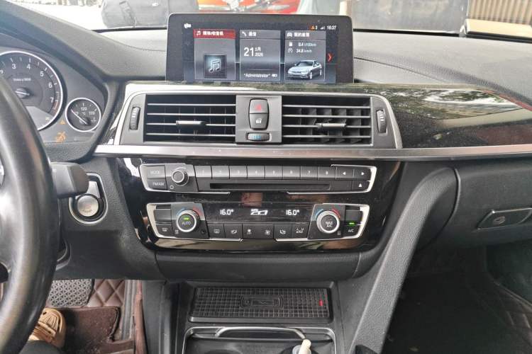 Used BMW 3 Series 2019 320Li Fashion Model Audio And AC Panel