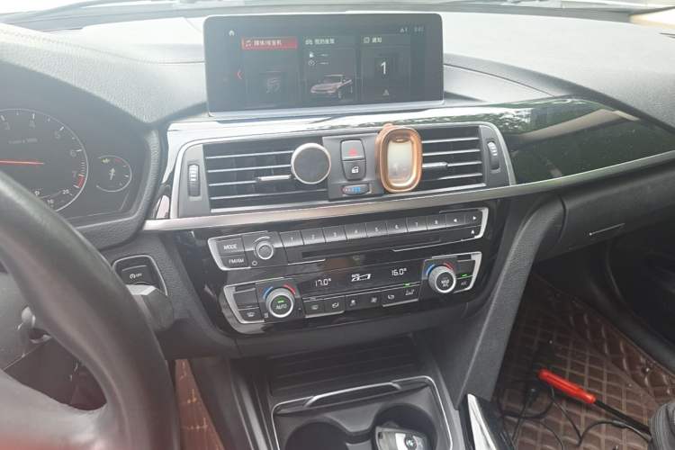 Used BMW 3 Series 2019 320Li Fashion Model Audio And AC Panel