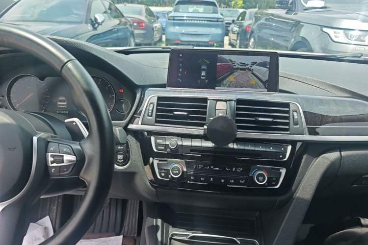 Used BMW 3 Series 2019 320Li M Sport Night Edition Audio And AC Panel