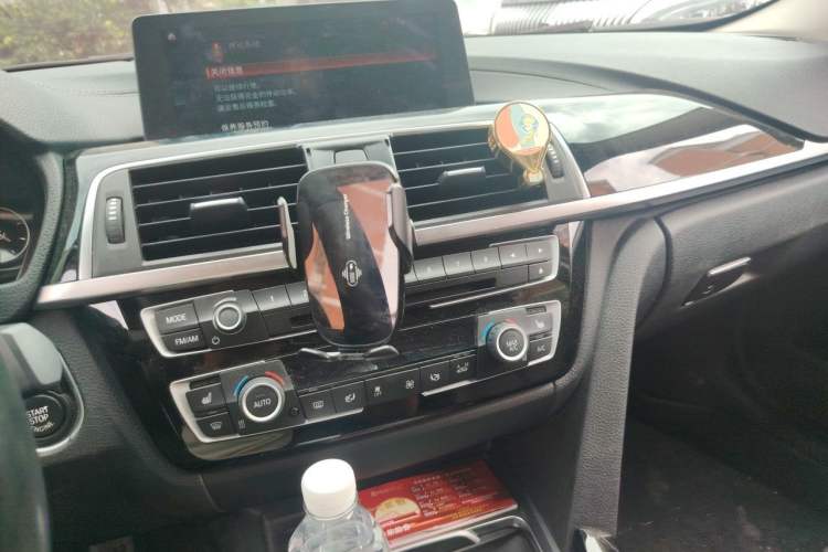 Used BMW 3 Series 2019 320Li M Luxury Package Audio And AC Panel