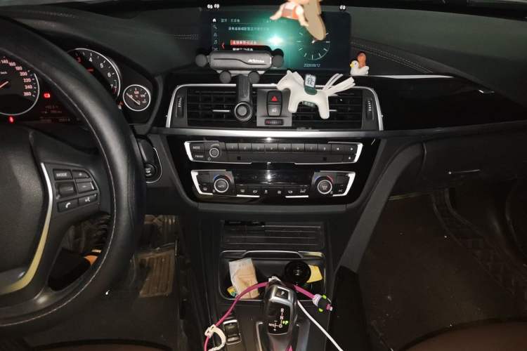 Used BMW 3 Series 2019 320Li Fashion Model Audio And AC Panel
