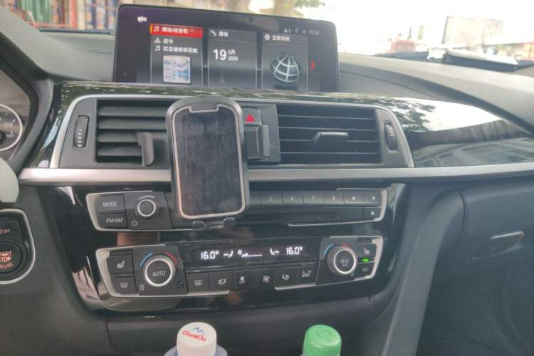 Used BMW 3 Series 2019 320Li Fashion Model Audio And AC Panel