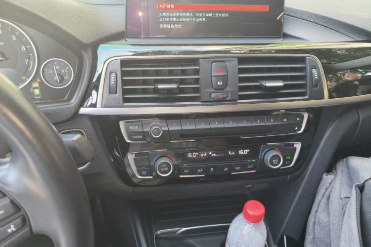 Used BMW 3 Series 2019 320Li Fashion Model Audio And AC Panel