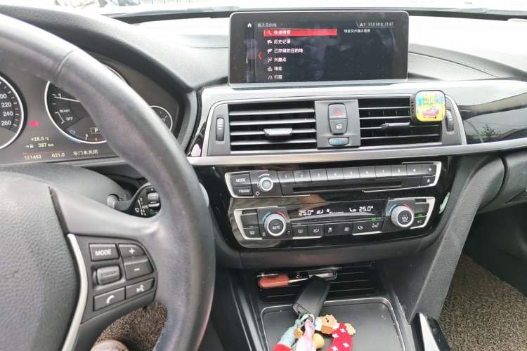 Used BMW 3 Series 2019 320Li Fashion Model Audio And AC Panel