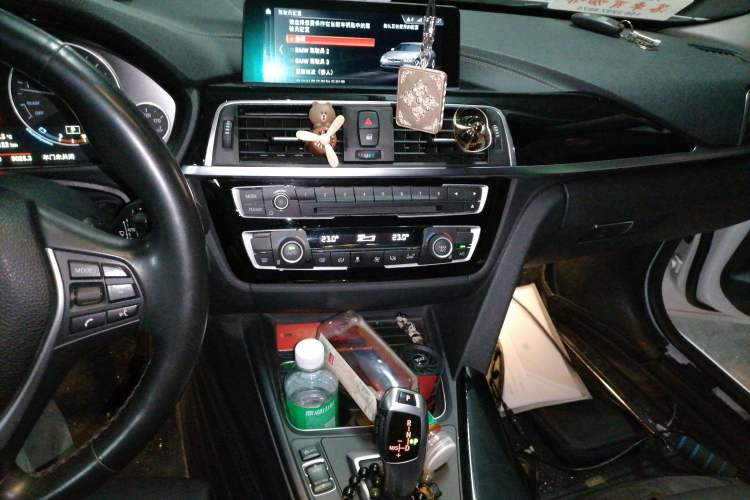 Used BMW 3 Series 2019 320Li Fashion Model Audio And AC Panel