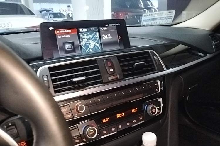 Used BMW 3 Series 2019 320Li M Luxury Package Audio And AC Panel