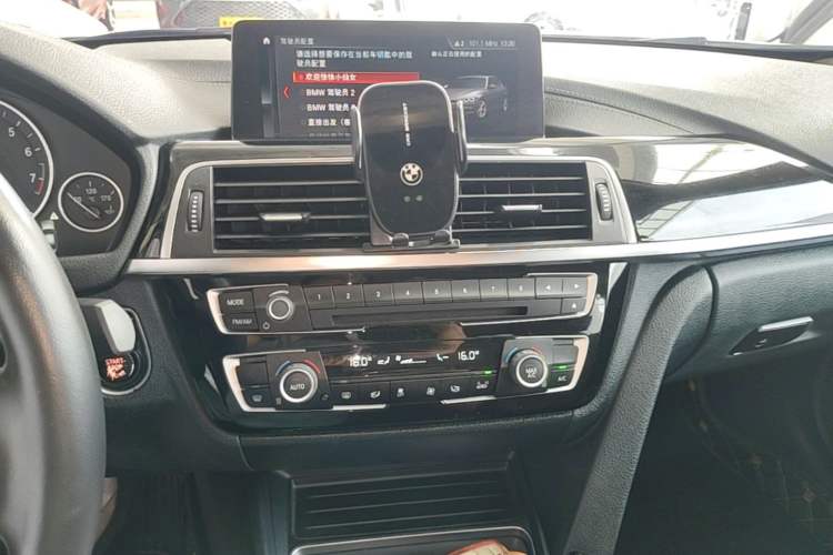Used BMW 3 Series 2019 320Li Fashion Model Audio And AC Panel