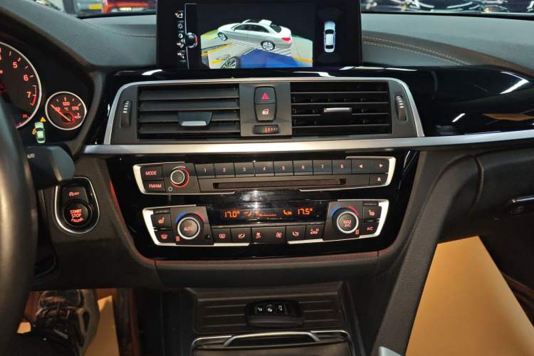 Used BMW 3 Series 2019 320Li Fashion Model Audio And AC Panel