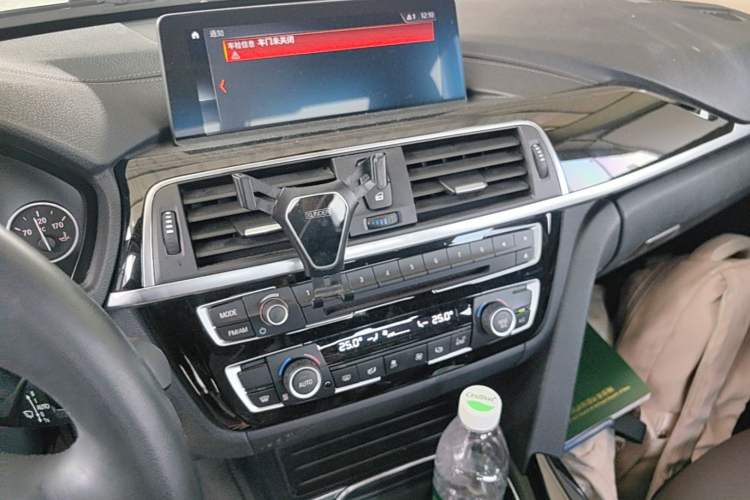 Used BMW 3 Series 2019 320Li Fashion Model Audio And AC Panel