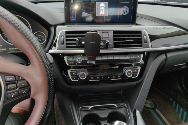 Used BMW 3 Series 2019 320Li Fashion Model Audio And AC Panel