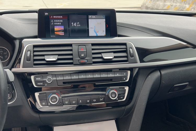 Used BMW 3 Series 2019 320Li Fashion Model Audio And AC Panel