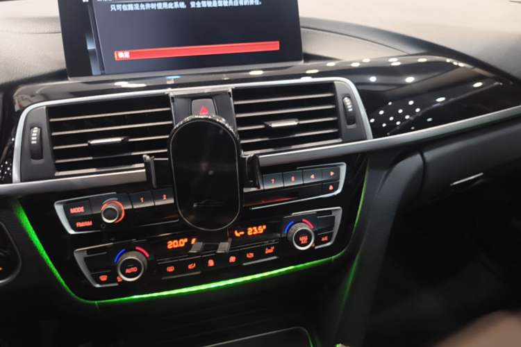 Used BMW 3 Series 2019 320Li Fashion Model Audio And AC Panel