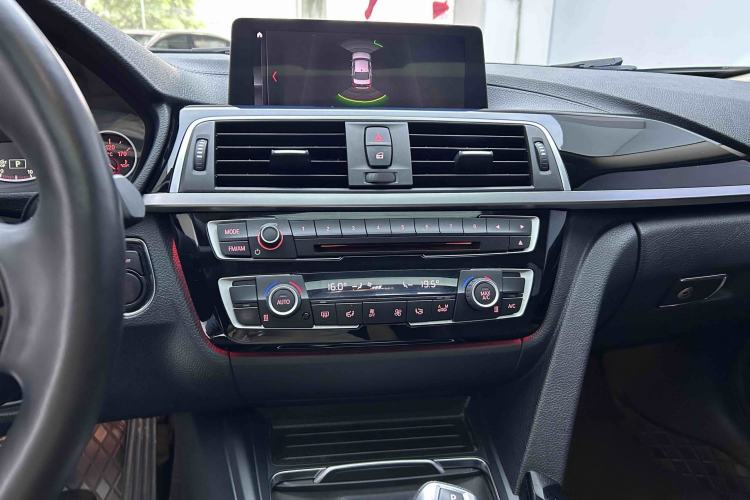 Used BMW 3 Series 2019 320Li Fashion Model Audio And AC Panel