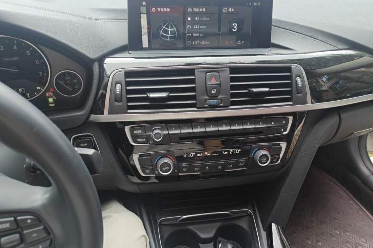 Used BMW 3 Series 2019 320Li Fashion Model Audio And AC Panel