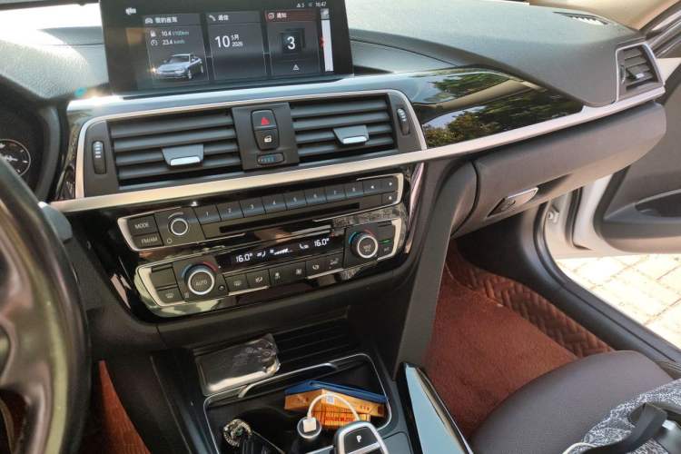Used BMW 3 Series 2019 320Li M Luxury Package Audio And AC Panel