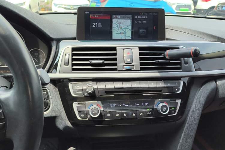 Used BMW 3 Series 2019 320Li Fashion Model Audio And AC Panel