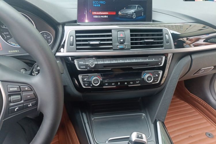 Used BMW 3 Series 2019 320Li xDrive Fashion Model Audio And AC Panel
