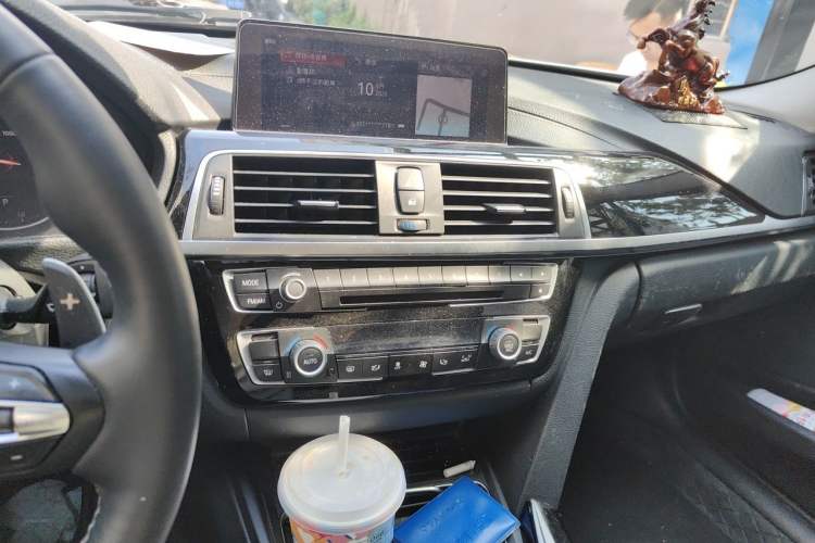 Used BMW 3 Series 2019 320Li Fashion Model Audio And AC Panel