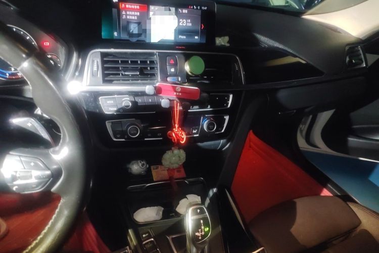 Used BMW 3 Series 2019 320Li M Sport Package Audio And AC Panel