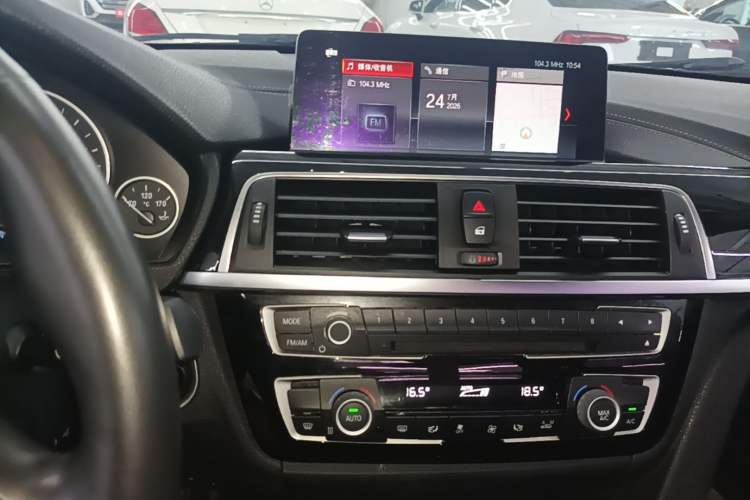 Used BMW 3 Series 2019 320Li Fashion Model Audio And AC Panel