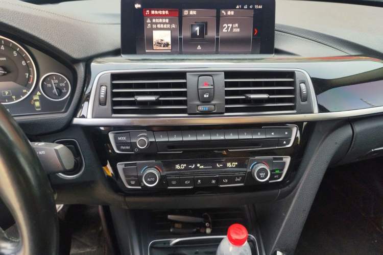 Used BMW 3 Series 2019 320Li Fashion Model Audio And AC Panel