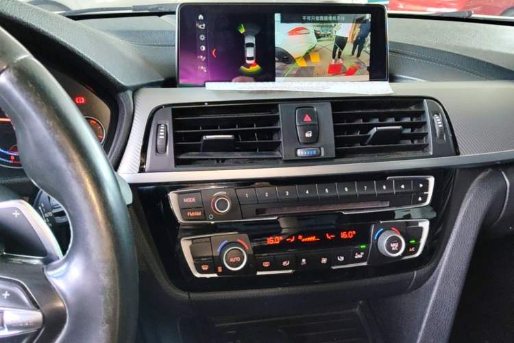Used BMW 3 Series 2019 320i M Sport Night Edition Audio And AC Panel