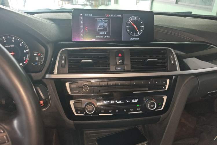 Used BMW 3 Series 2019 320Li Fashion Model Audio And AC Panel