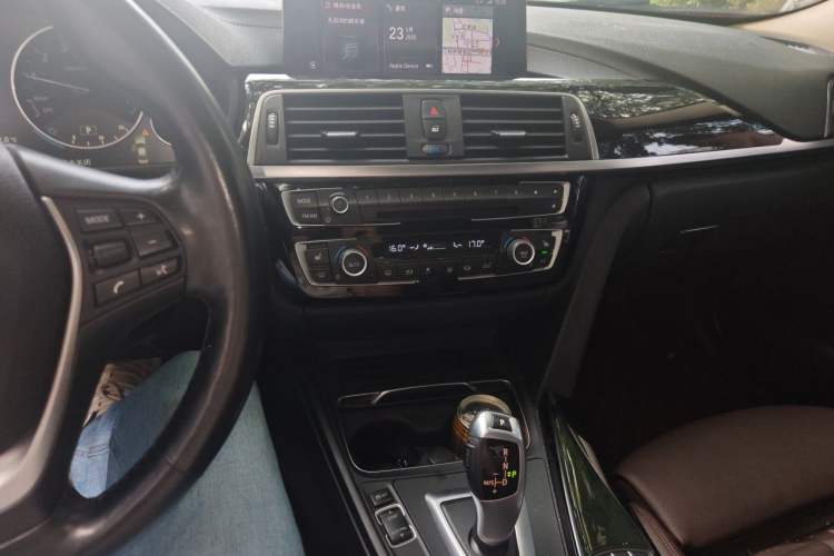 Used BMW 3 Series 2019 320Li Fashion Model Audio And AC Panel