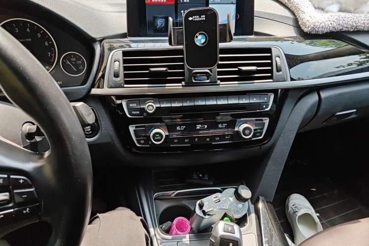 Used BMW 3 Series 2019 320Li Fashion Model Audio And AC Panel
