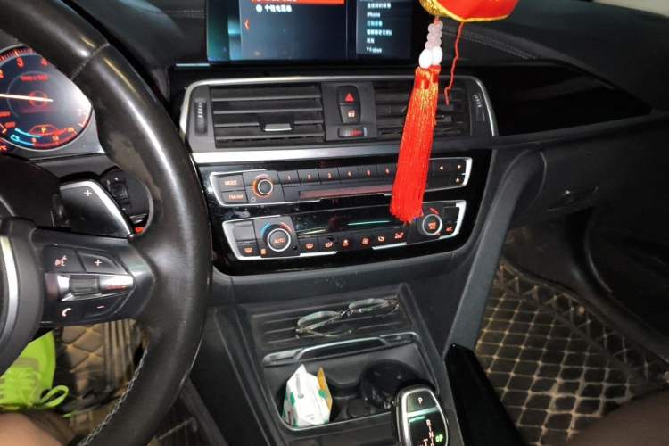 Used BMW 3 Series 2019 320Li M Sport Package Audio And AC Panel