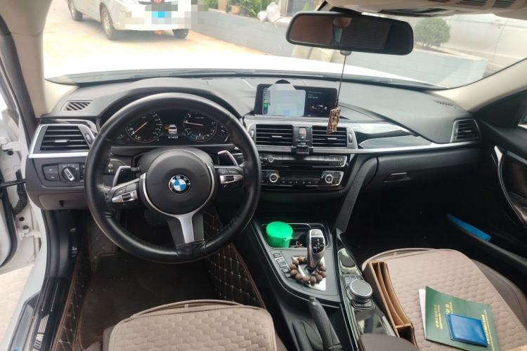 Used BMW 3 Series 2019 320Li M Sport Package Center Console