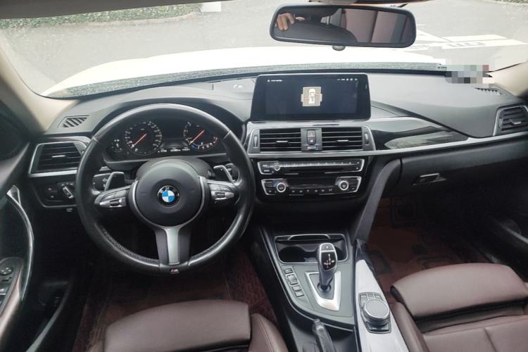 Used BMW 3 Series 2019 320Li M Sport Package Center Console