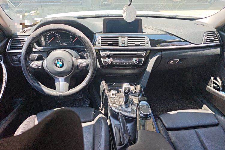 Used BMW 3 Series 2019 320Li M Sport Package Center Console