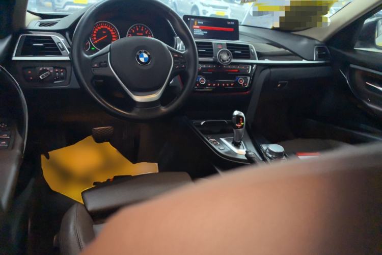 Used BMW 3 Series 2019 320Li Fashion Model Center Console
