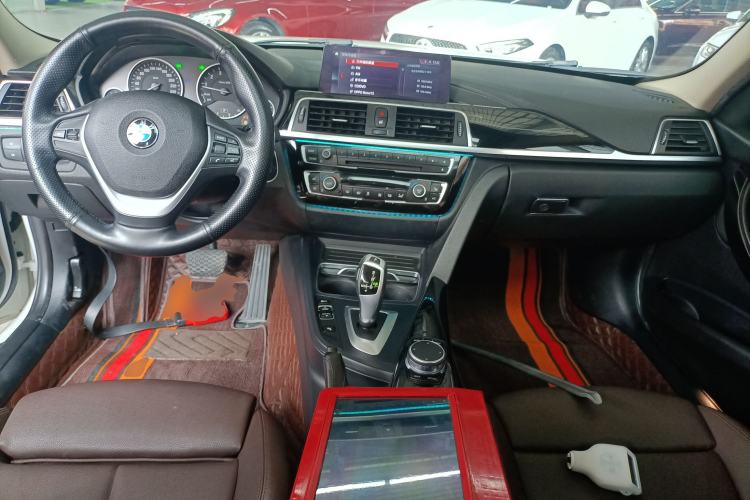 Used BMW 3 Series 2019 320Li Fashion Model Center Console