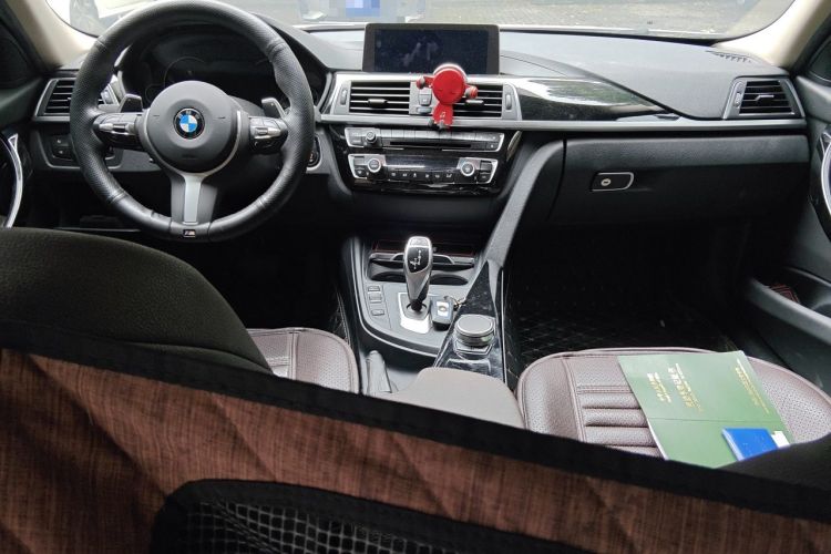 Used BMW 3 Series 2019 320Li M Sport Package Center Console
