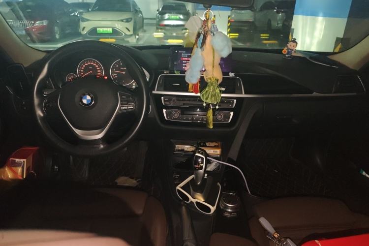 Used BMW 3 Series 2019 320Li Fashion Model Center Console