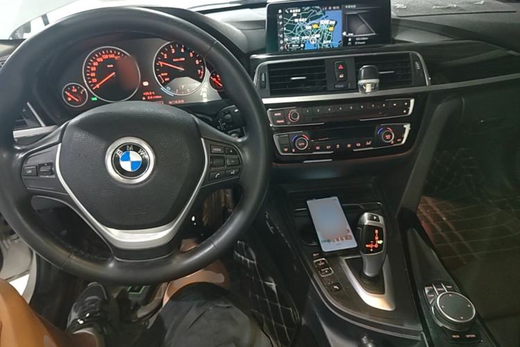 Used BMW 3 Series 2019 320Li Fashion Model Center Console