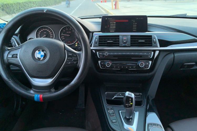 Used BMW 3 Series 2019 320Li Fashion Model Center Console