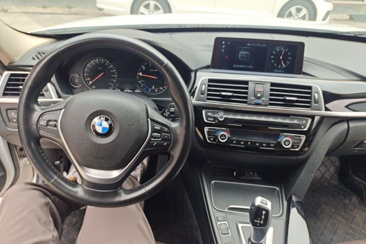 Used BMW 3 Series 2019 320Li Fashion Model Center Console