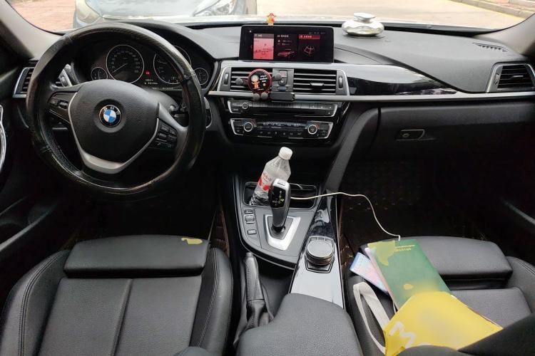 Used BMW 3 Series 2019 320Li Fashion Model Center Console