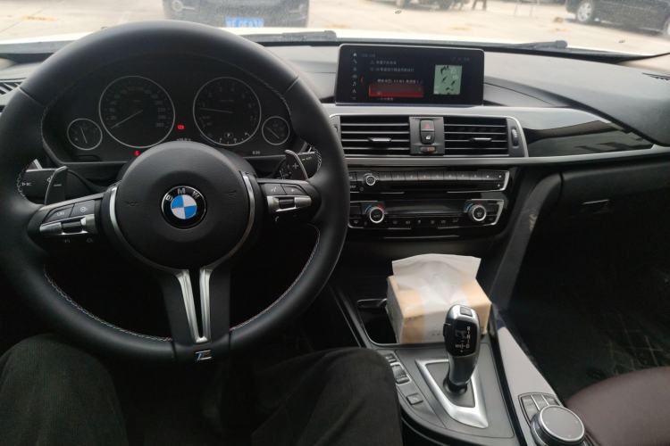 Used BMW 3 Series 2019 320Li Fashion Model Center Console
