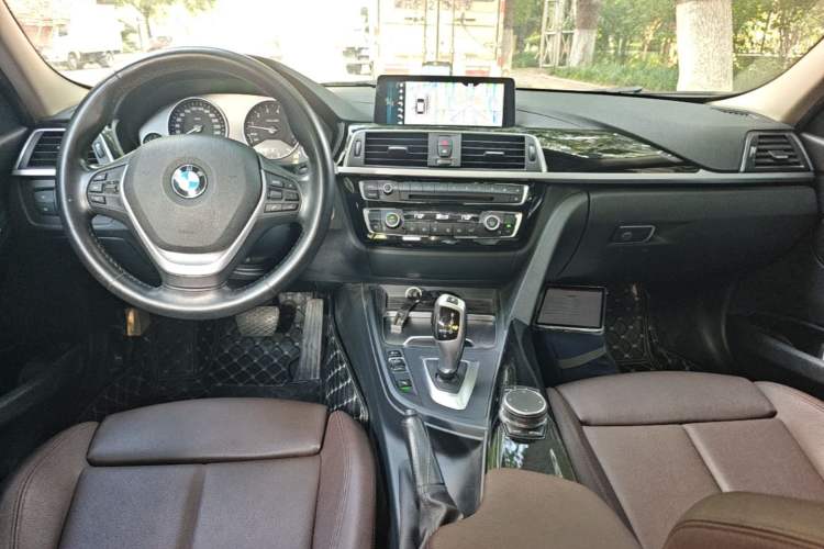 Used BMW 3 Series 2019 320Li Fashion Model Center Console